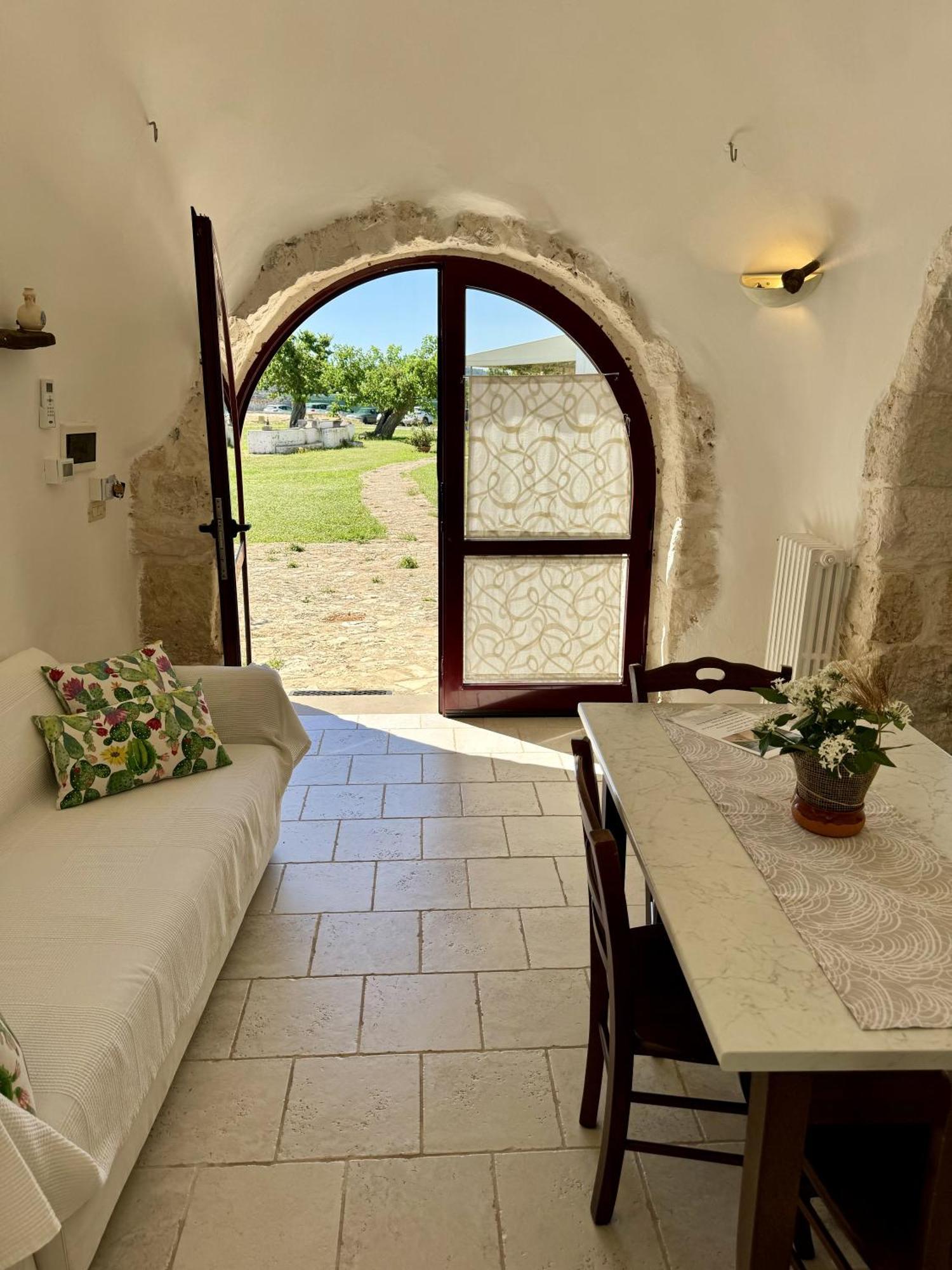 Masseria Ferri 오스투니 외부 사진