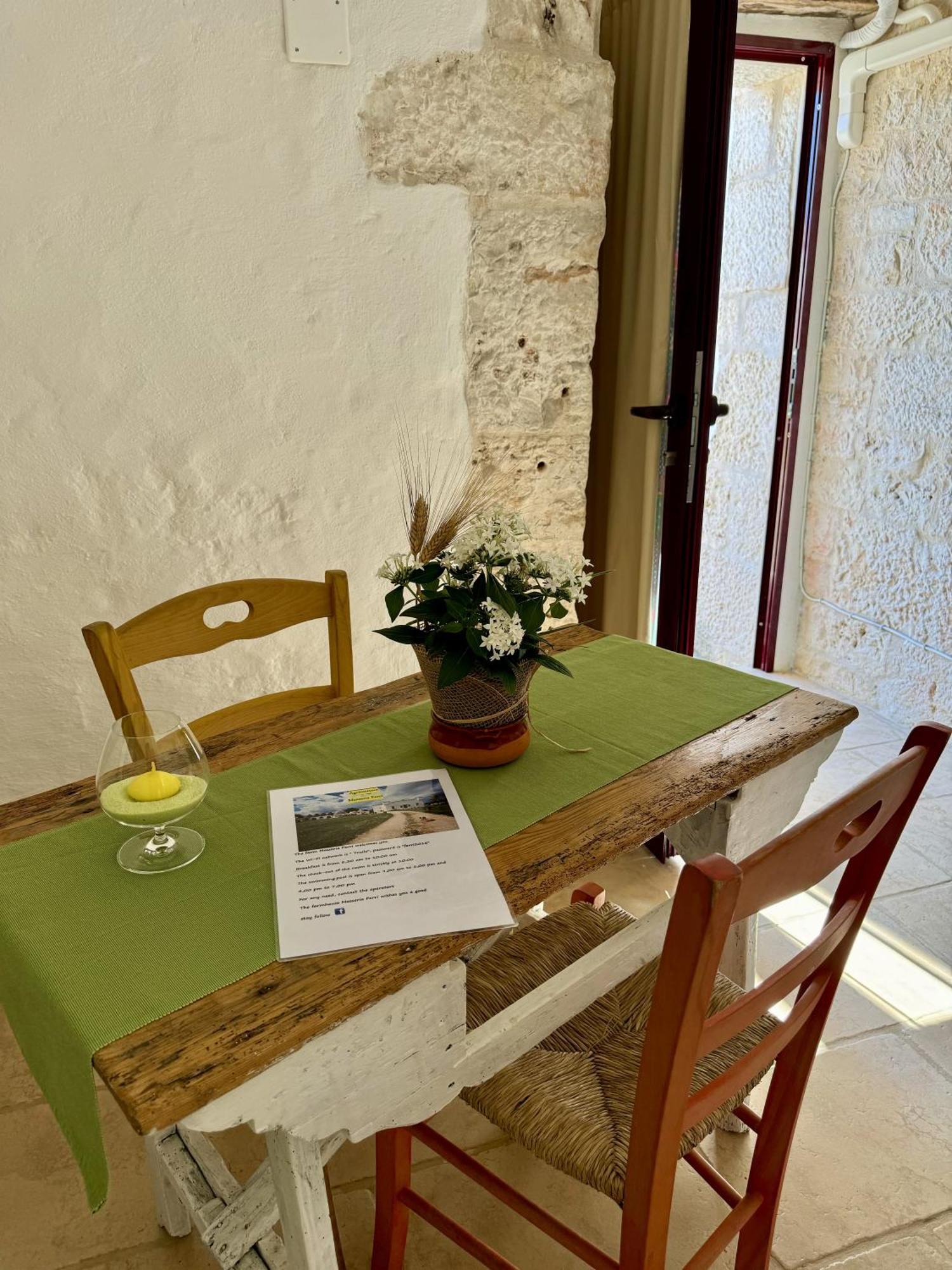 Masseria Ferri 오스투니 외부 사진